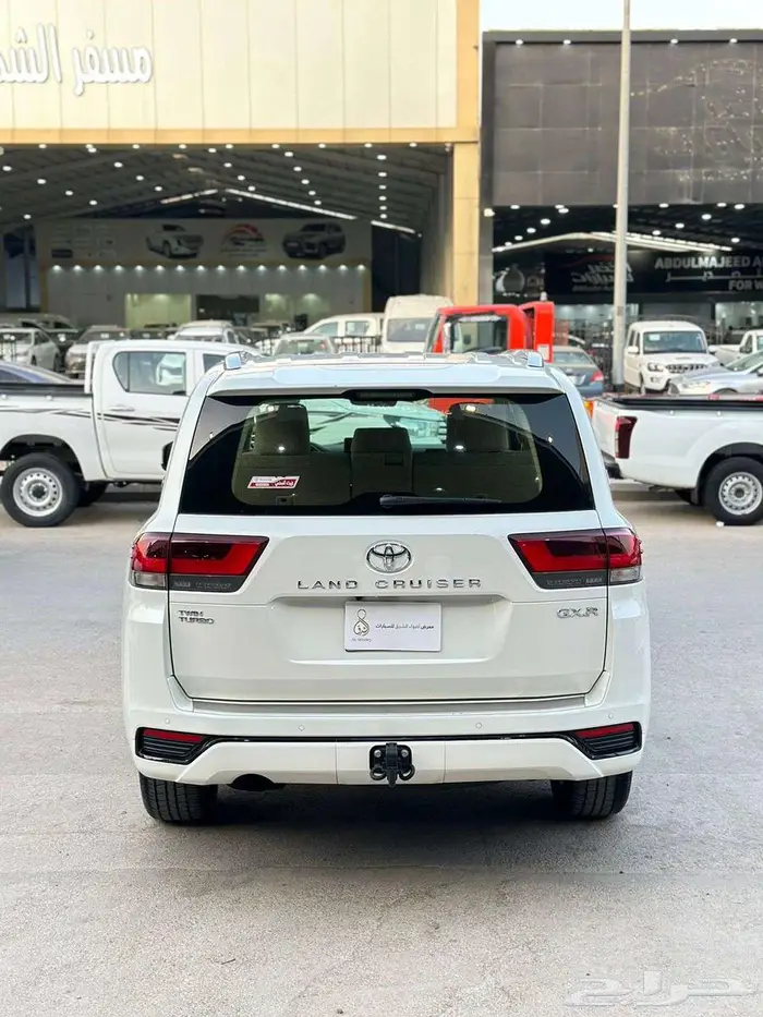 تويوتا لاندكروزر L3 موديل 2022 بنزين 5