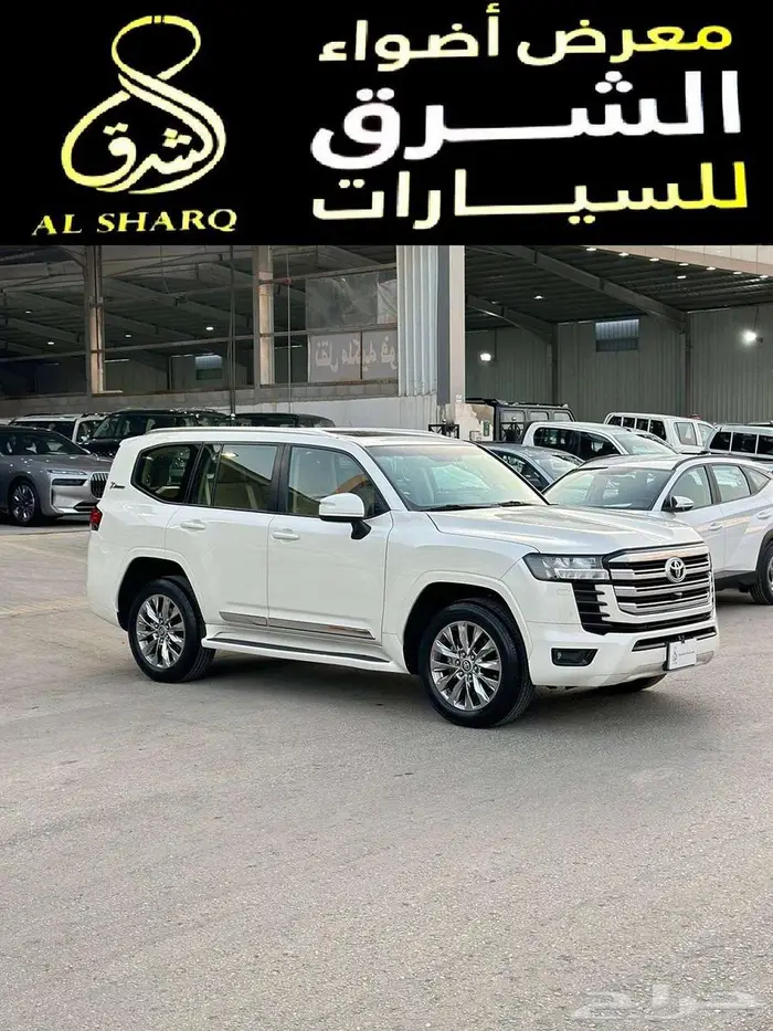 تويوتا لاندكروزر L3 موديل 2022 بنزين 2