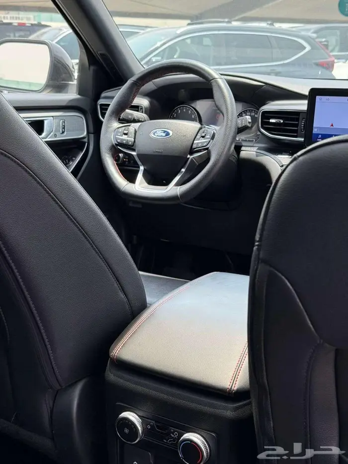 فورد اكسبلور ST-Line 2023 9