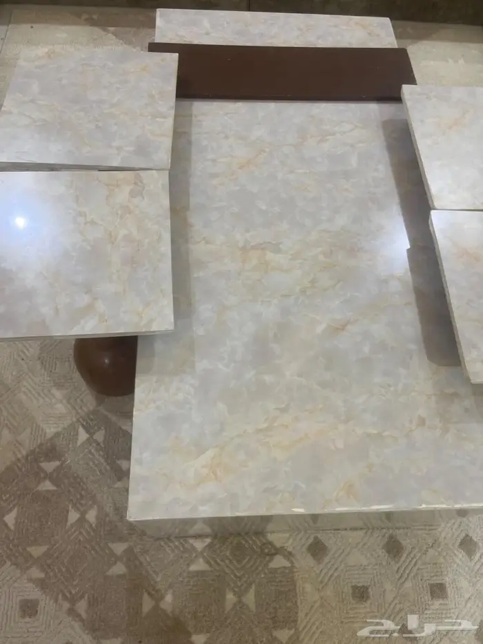 طاوله استخدام بسيط 1