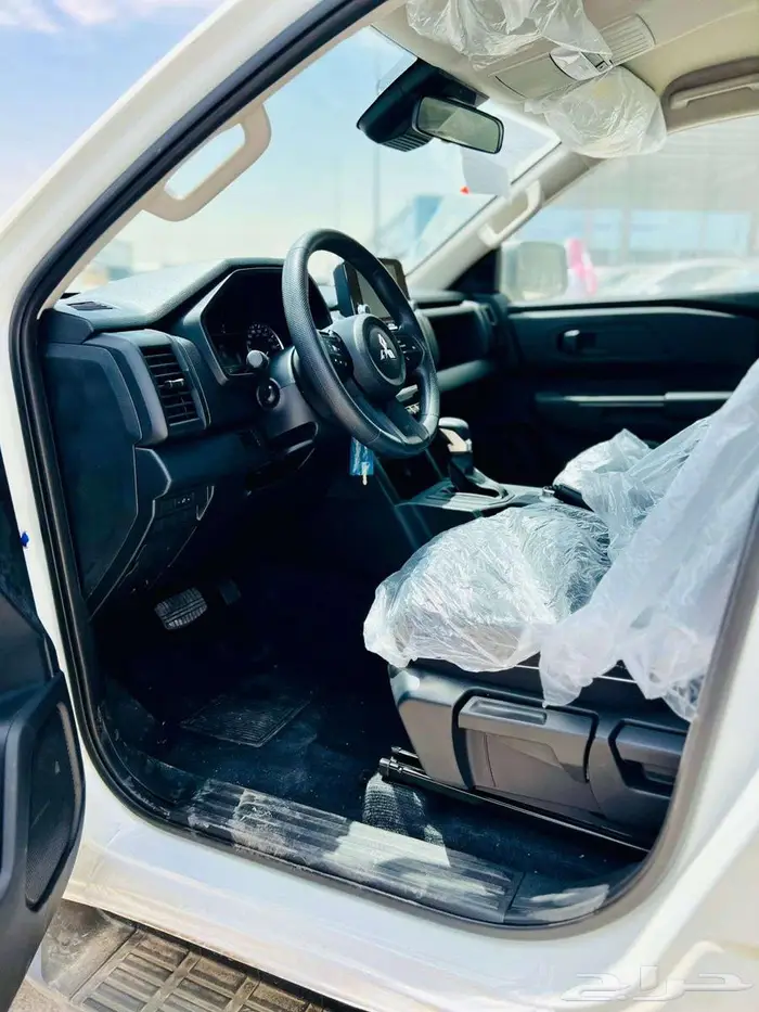 ميتسوبيشي L200 غمارتين دبل نص فل اوتوماتيك 2024 9