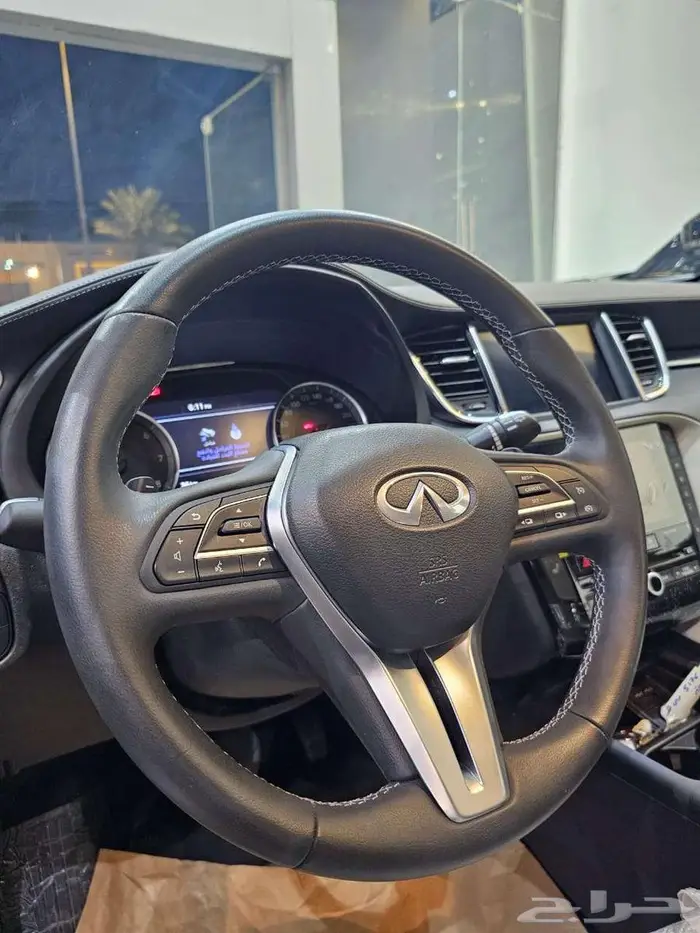 انفنتى QX55 موديل 2022 اصفار 8