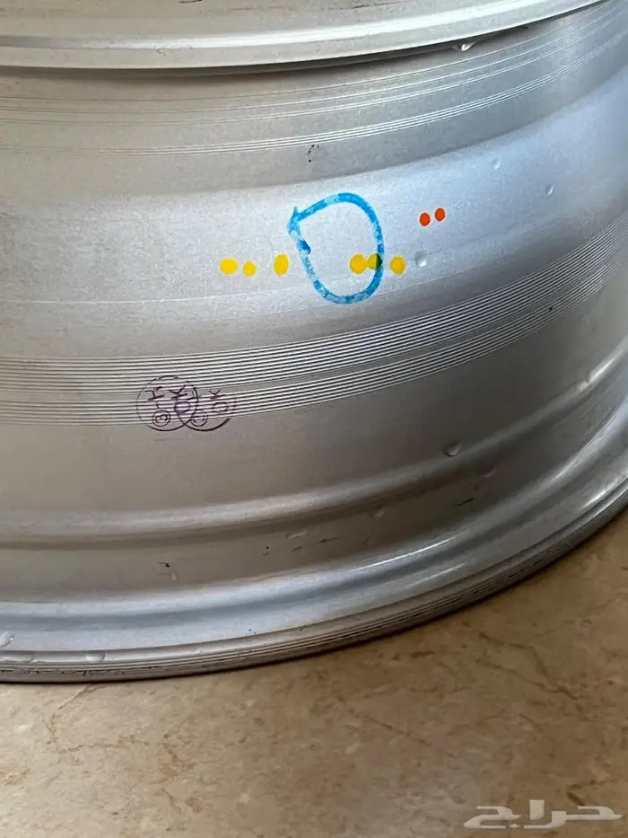 جنوط رفرف اصلي شبه جديد نظيف جدا 2