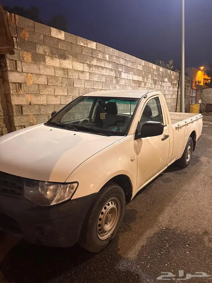 مستوبيشي موديل 2015 ابيض L 200 0