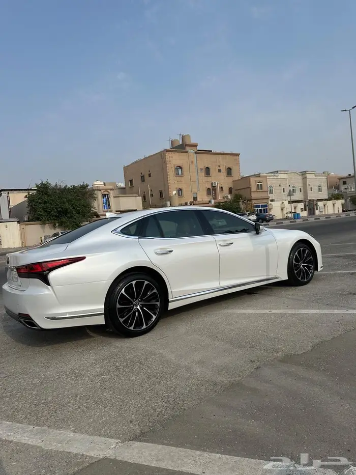 لكسز LS 2023 4