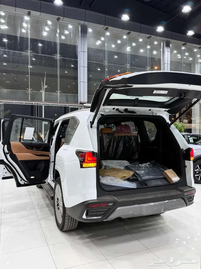 لكزس LX 600 BB سعودي ابيض داخل جملي 2025 بطاقة جمركية 26