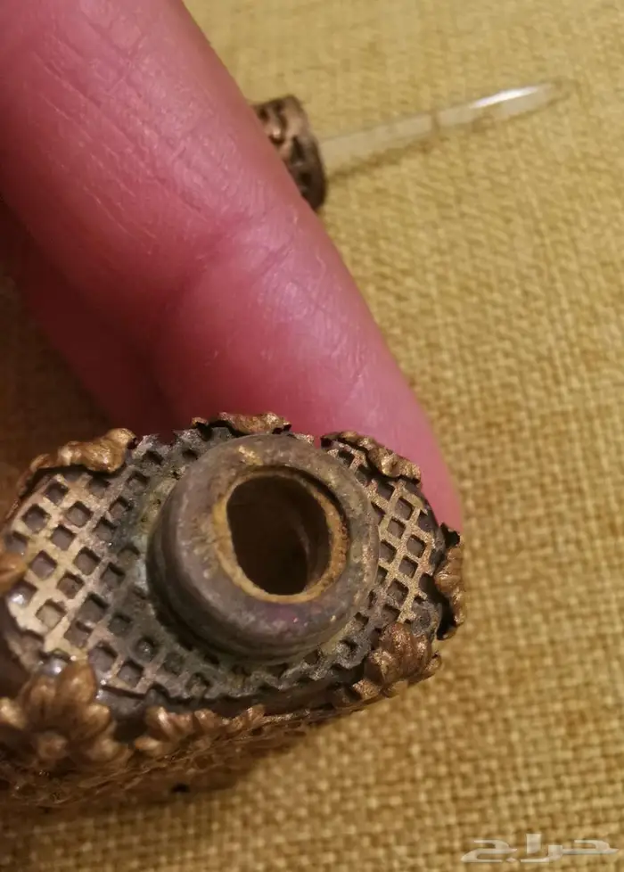 لهواة النوادر زجاجة عطر صغيرة تراثية نادرة وأصلية 21