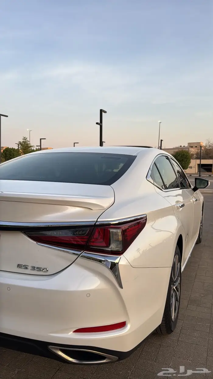 لكزس Es 2023 -350 18