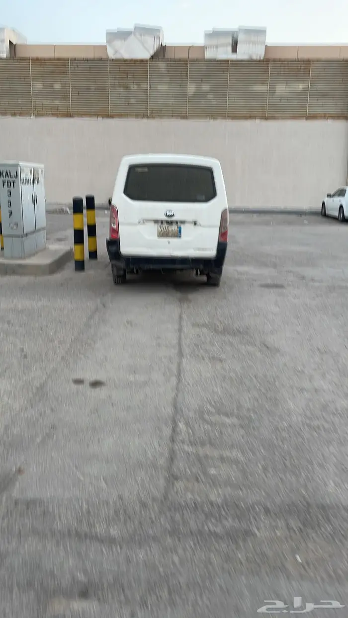 سيارة بضائع للخضار وبقالات للبيع 0