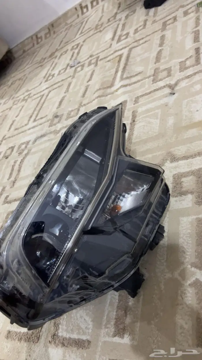 للبيع شمة الكسنت الجديد مع كشاف يمين 0