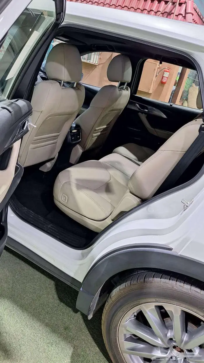 مازدا موديل cx9 2023 7