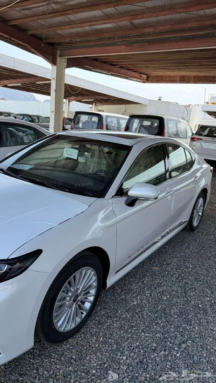 تويوتا كامري LE 2025 بنزين 4