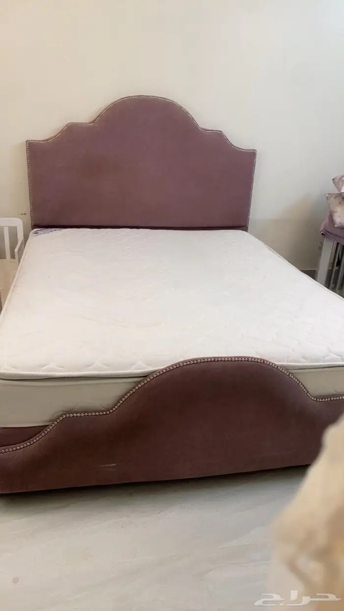 سرير نفرين 0