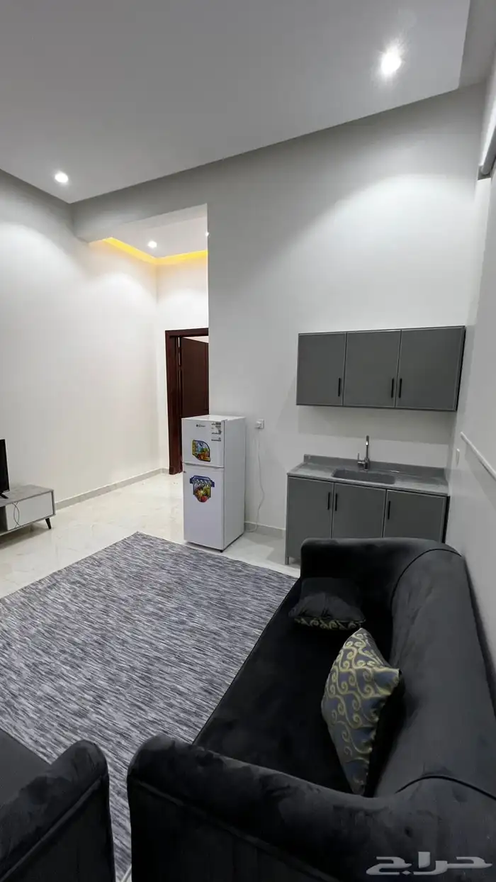 شقق عزاب بحي الريان 7