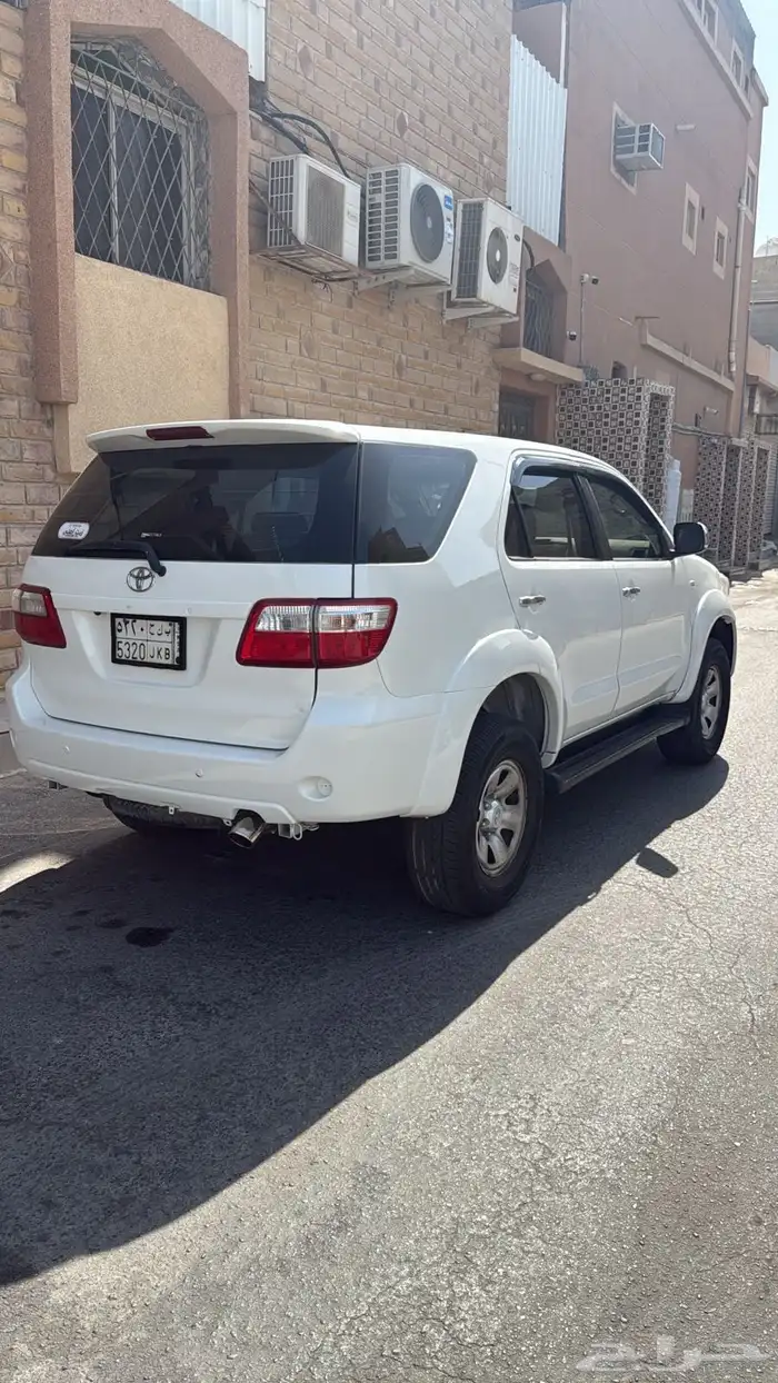 فورتشنر 2011 5