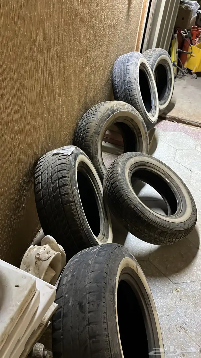 اغراض هايلوكس للبيع كفرات مقطعه - جسر صدام - اسطب - انوار - 2