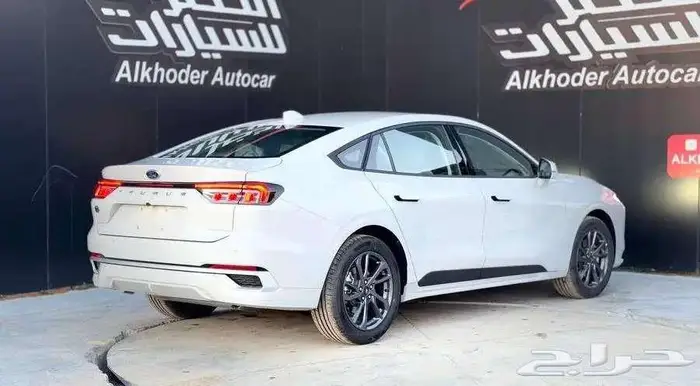فورد تورس ترند 2025 لدى الخضر للسيارات 1