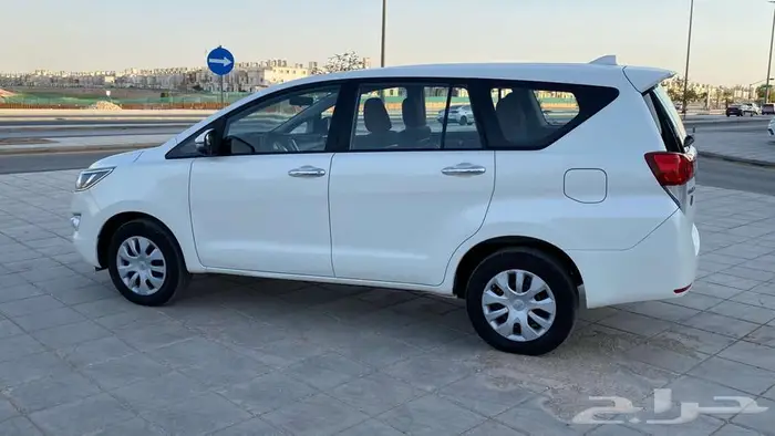 تويوتا انوفا2019 11