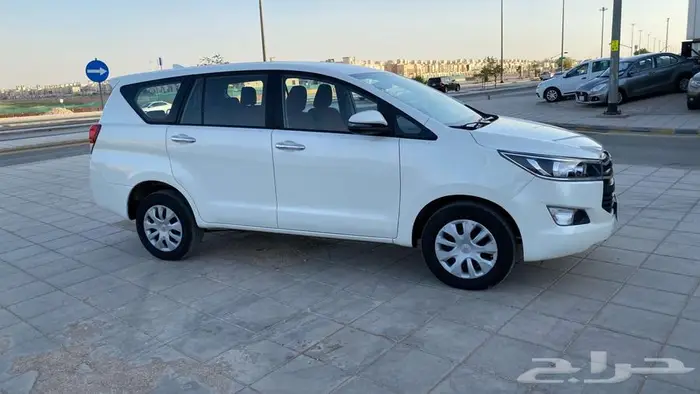 تويوتا انوفا2019 7