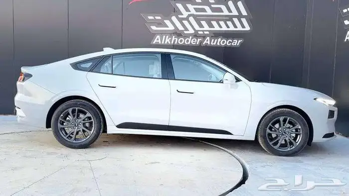 فورد تورس ترند 2025 لدى الخضر للسيارات 2