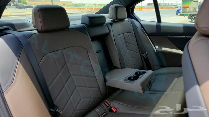 2026 BMW 5-SERIES 520i 2.0T RWD GCC 0Km اصفار ضمان الوكيل 26