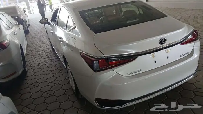 لكزس ES 250 2025 2