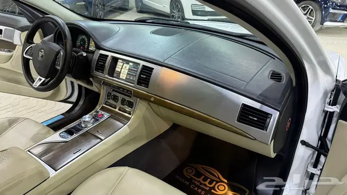 جاكور XF 2015 11