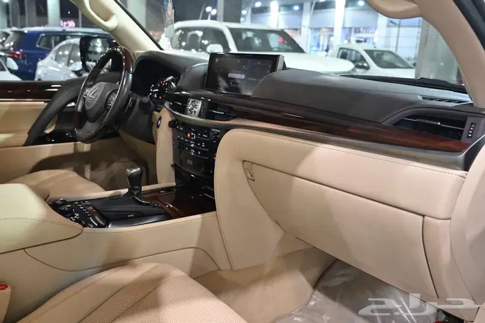 لكزس LX570s 2021 فل سعودي 17