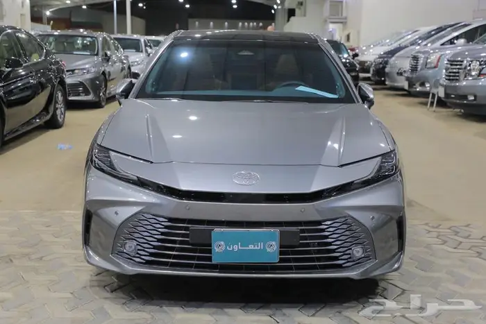 تويوتا كامري لومير فل كامل بانوراما جلد هايبرد موديل 2025 1