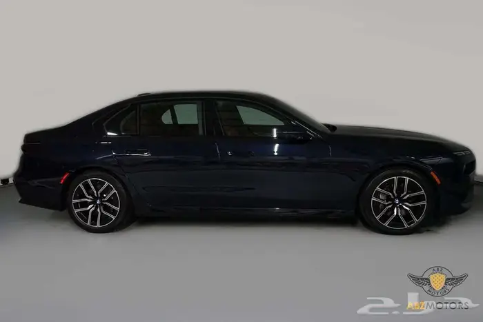 بي ام دبليو 2024 740i بسعر 381 الف واصل للبيت 1