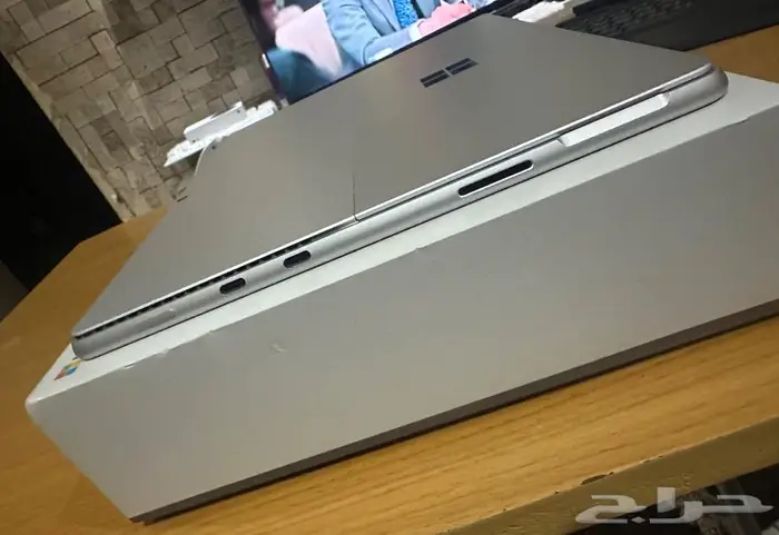 للبيع مايكروسوفت سيرفس pro8 اخو الجديد 5