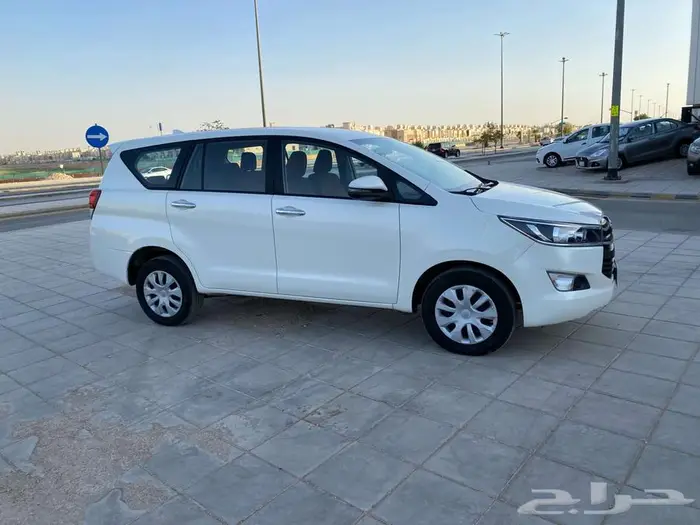 تويوتا انوفا2019 2