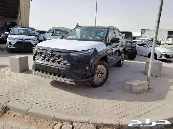 تويوتا راف فور ليمتد هايبرد اسود لوحات 2024 0