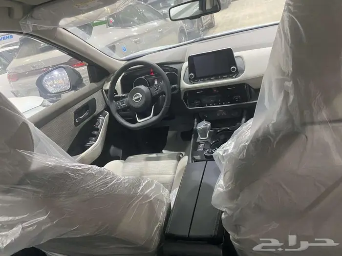 نيسان اكس تريل نص فل دبل 7 مقاعد 2025 16