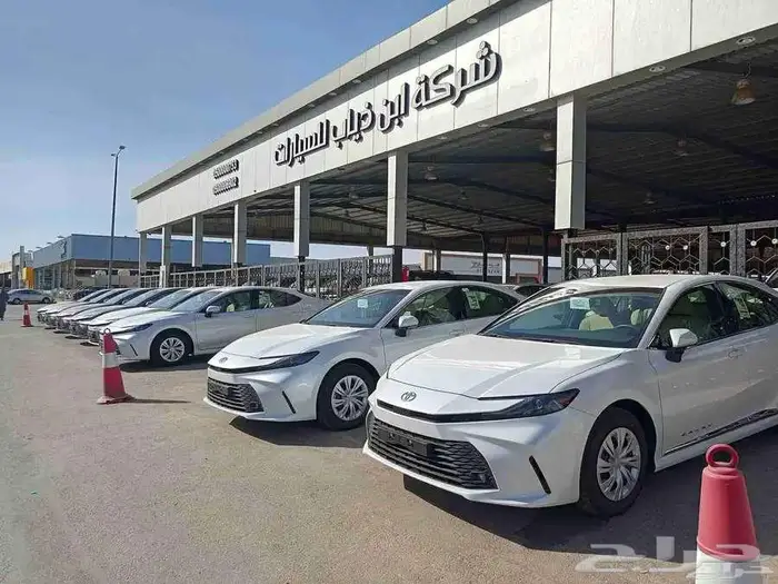 تويوتا كامري E استندر خليجي 2025 الساير 4