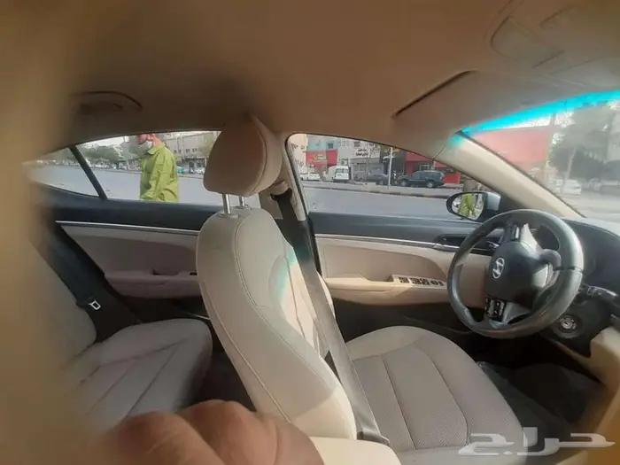 Hyundai Elantra 3