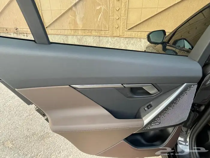 BMW520 موديل 2025 ممشي 5000 كم عرض خاص شامل اللوحات 17