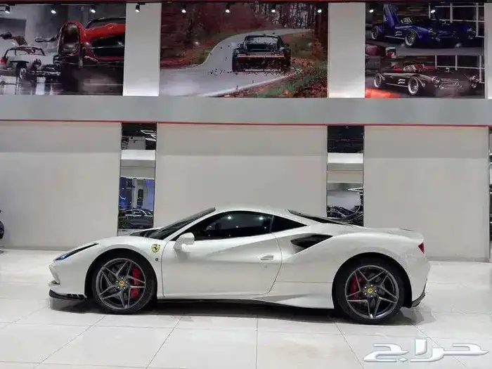 فيراري F8 موديل 2020 5