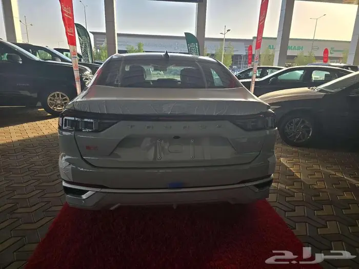 فورد تورس امبيانتي موديل 2025 كاش وتمويل 7