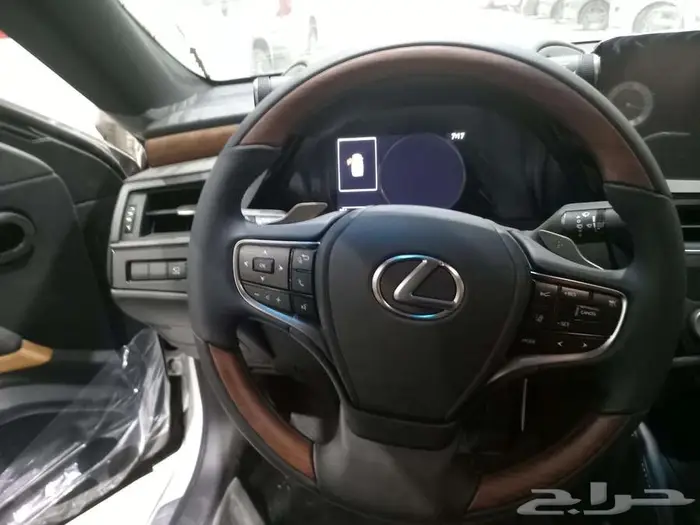 لكزس ES 350 CC بلس 2025 بريمي 13
