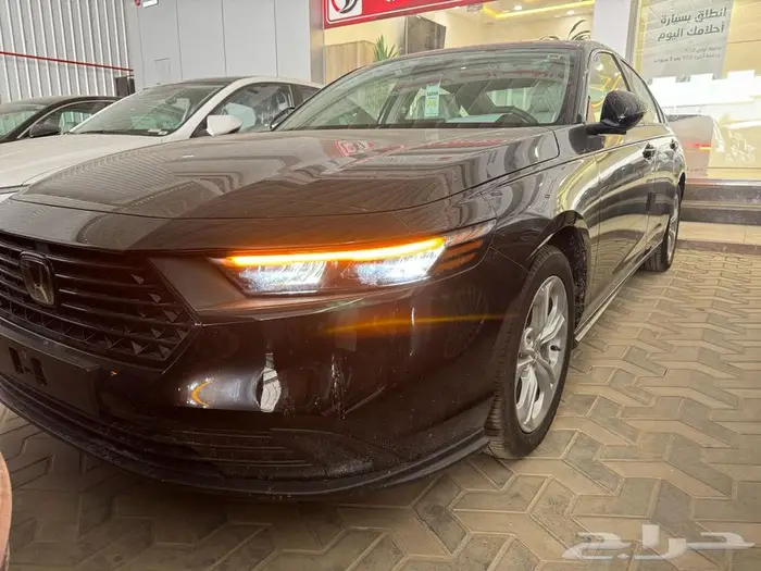 هوندا اكورد LX ستاتدر 2025 6