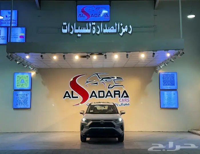 تويوتا راف فور نص فل xle بنزين 2025 6