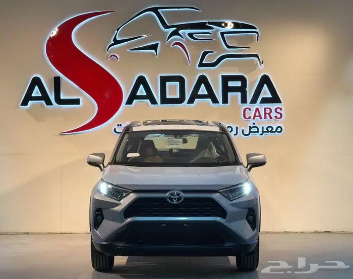 تويوتا راف فور نص فل xle بنزين 2025 9
