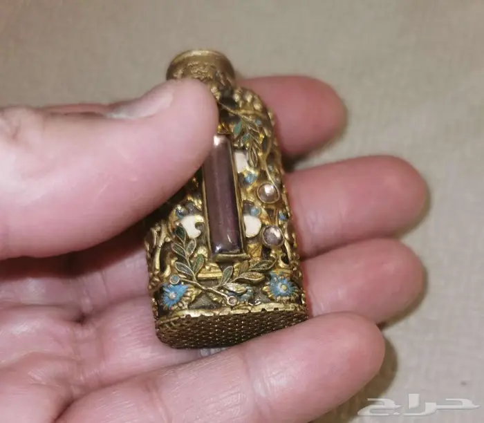 لهواة النوادر زجاجة عطر صغيرة تراثية نادرة وأصلية 0