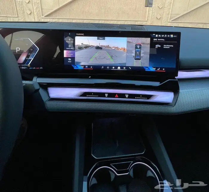 BMW520 موديل 2025 ممشي 5000 كم عرض خاص شامل اللوحات 9