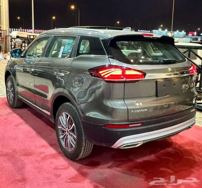 جيلي ازكارا نص فل 2023-صيانه مجانيه 50 الف كيلو 17