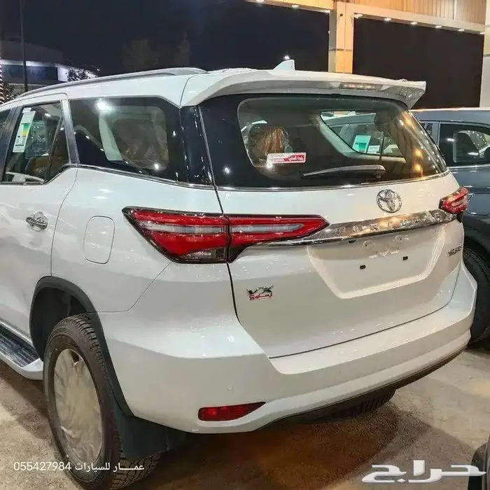 تويوتا فورشنر VX3.V6 بنزين 2025 20