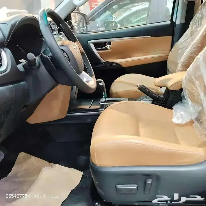 تويوتا فورشنر VX3.V6 بنزين 2025 18