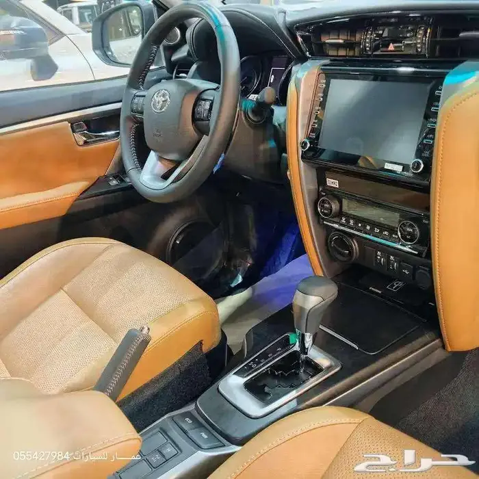 تويوتا فورشنر VX3.V6 بنزين 2025 11