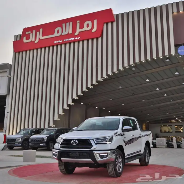 هيلوكس بنزين توماتيك 2.7 دبل S-GLX 2025 1